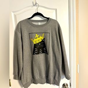 King cat sweatshirt